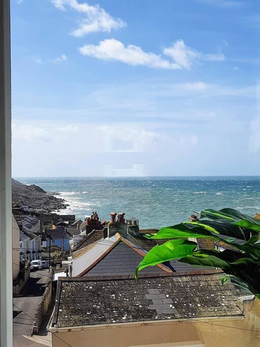 Bright & Beautiful 4 Bedroom House With Sea Views Портленд Экстерьер фото